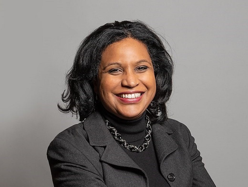 Labour shadow minister resigns for views she doesn&rsquo;t have