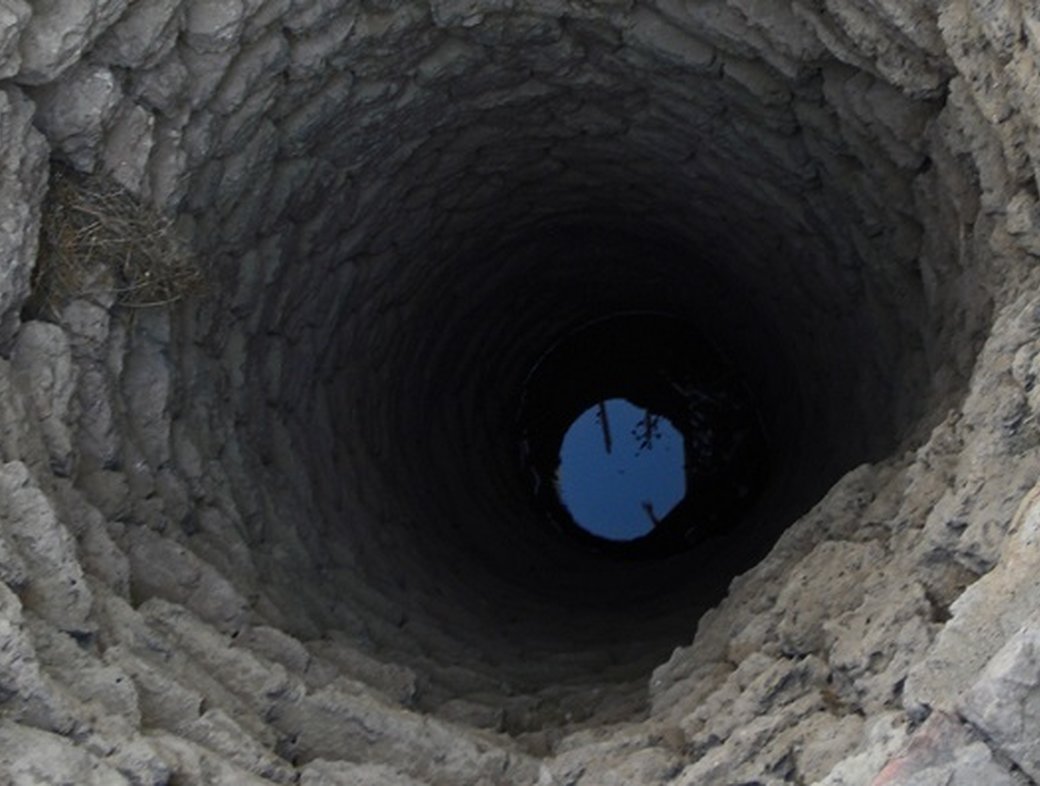 Looking down the well at the resurrection