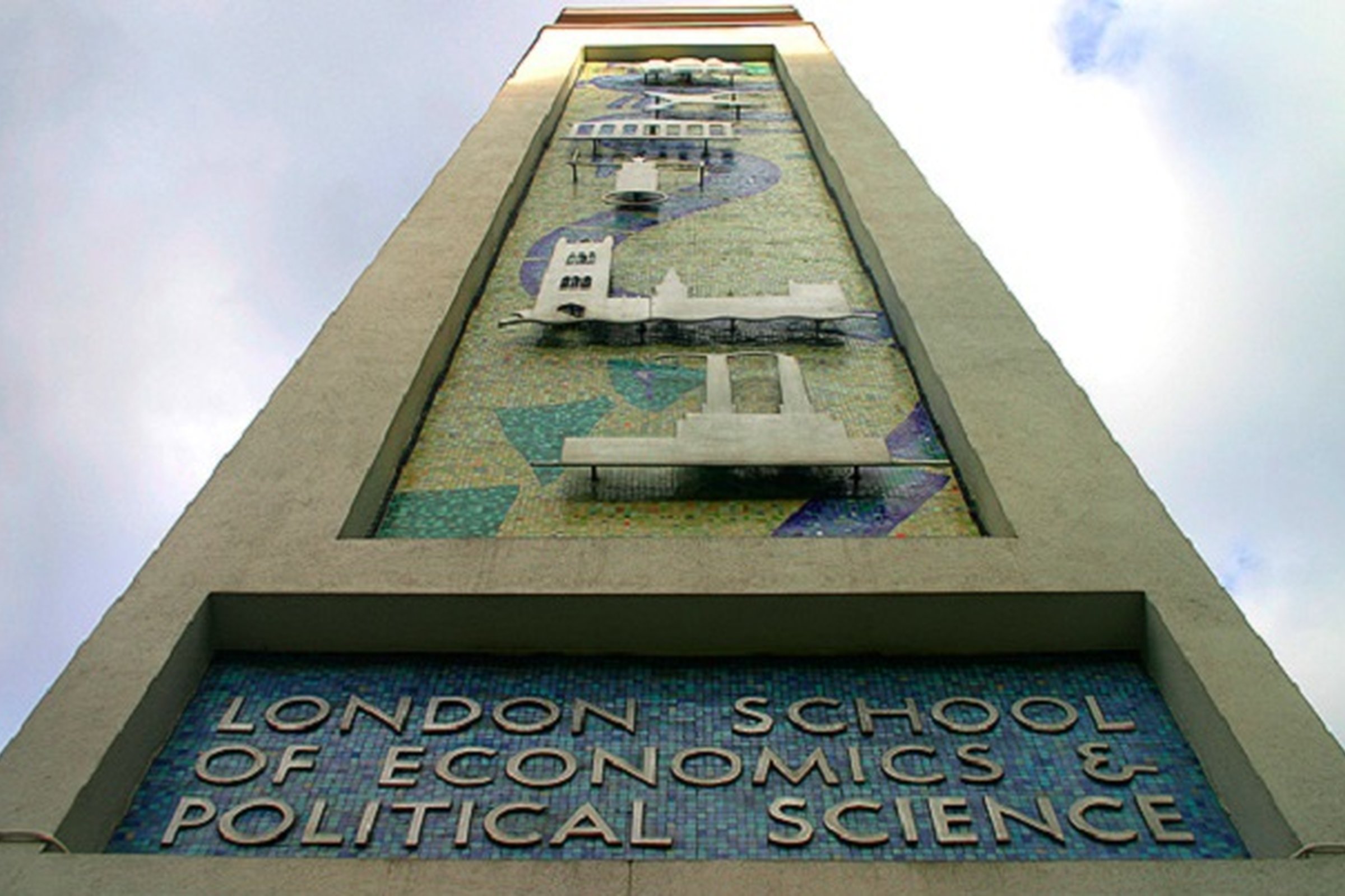 Your unfunny t&ndash;shirts are not the answer